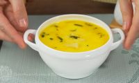 Сырный суп с плавленым сыром, вермишелью и картошкой