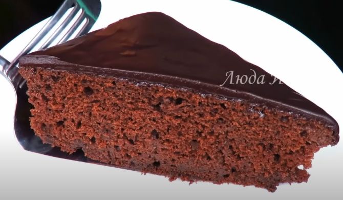 Влажный Шоколадный Торт без крема рецепт