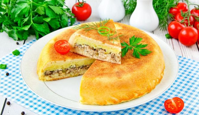 Заливной пирог на майонезе с колбасой и сыром - пошаговый рецепт с фото на hb-crm.ru