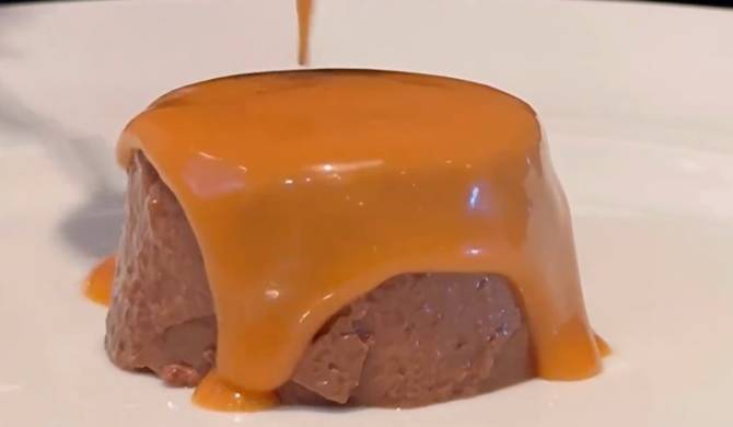 Шоколадный крем-карамель с карамельным соусом рецепт