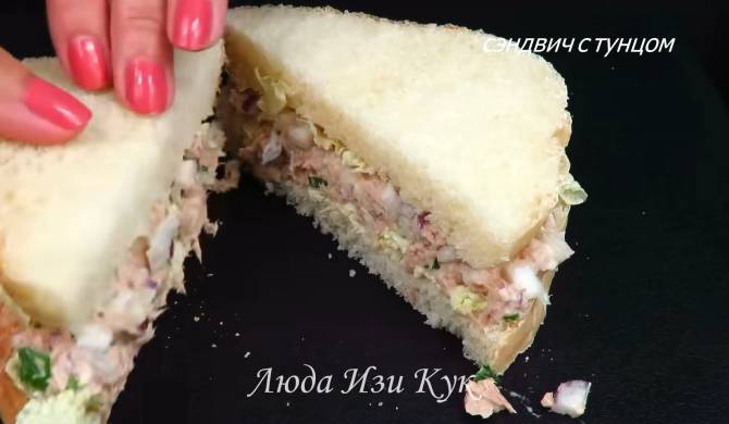 Видео Сэндвич бутерброд с тунцом консервированным рецепт