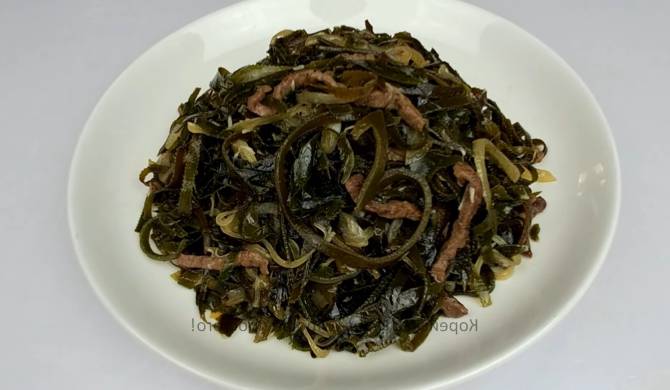 Салат Меги Ча из морской капусты и говядины по корейски рецепт