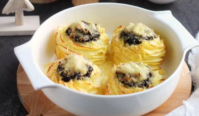 Картофельные гнезда с грибами, морковью и сыром рецепт