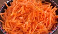 Морковь по-корейски с чесноком и уксусом