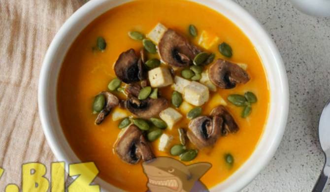 Тыквенный крем суп с сыром тофу, грибами и кокосовыми сливками рецепт