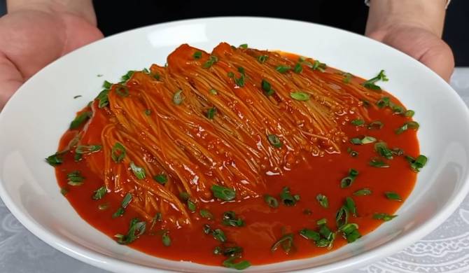 Грибы эноки как готовить в остром соусе по корейски рецепт