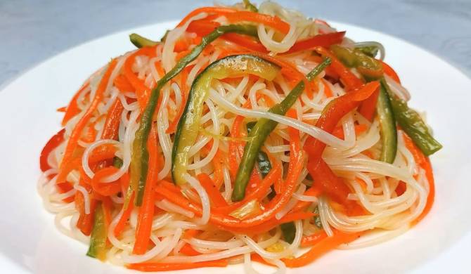 Салат из лапши фунчоза с овощами по-корейски рецепт