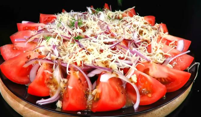 Салат из помидор с луком и чесноком рецепт