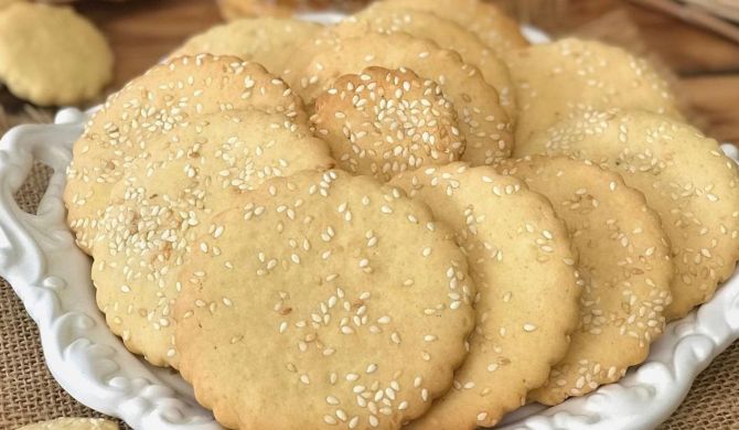 Песочное печенье на майонезе «Минутка». Самый простой рецепт печенья: вкуснее, чем в магазине