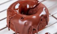 Как сделать шоколадную глазурь из какао для пончиков