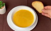 Крем суп из горошка, тыквы и плавленого сыра