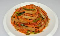Корейский салат из говяжьей требухи с морковью