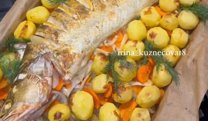 Пикша запеченная в духовке с овощами, рецепт с фотографиями.