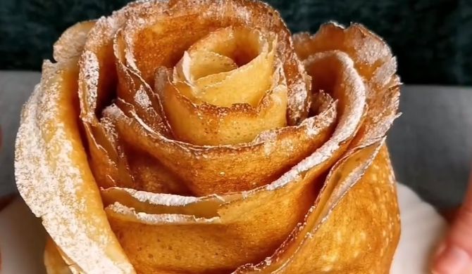 Блинный торт Роза с творожным кремом и джемом рецепт