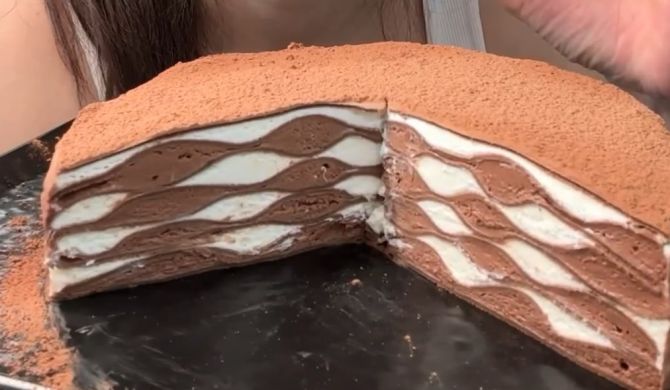 Шоколадный блинный торт с творожным сыром рецепт