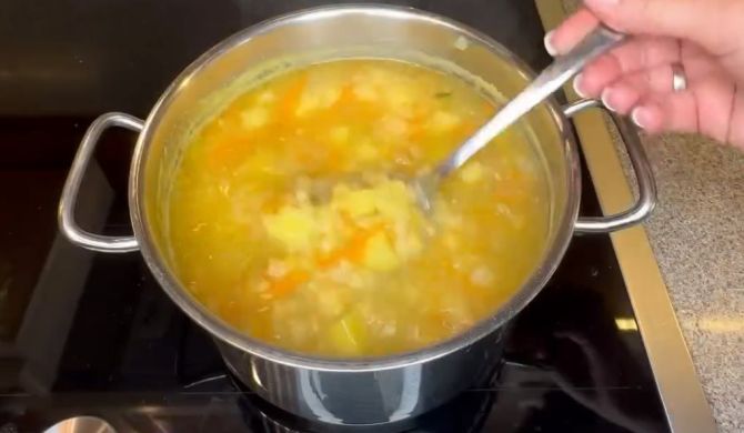 Гороховый суп с солеными огурцами классический рецепт