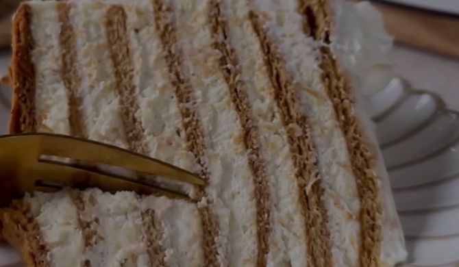 Классический торт Медовик со сметанным кремом рецепт