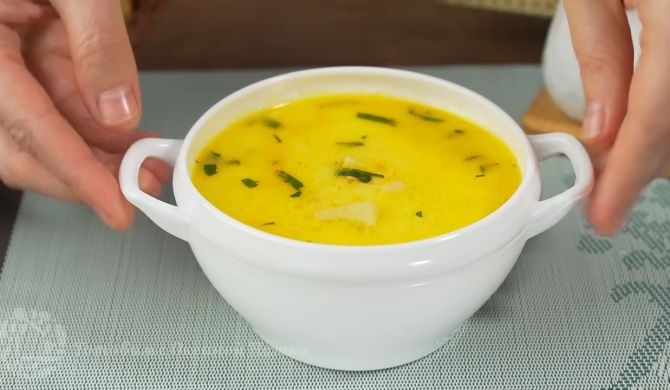 Сырный суп с плавленым сыром, вермишелью и картошкой рецепт