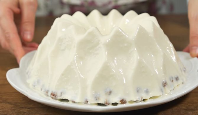 Домашний торт со сгущенкой и сметаной и тремя видами крема — рецепт с фото