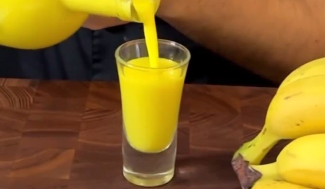 Банановый ликер с водкой, молоком и сливками рецепт