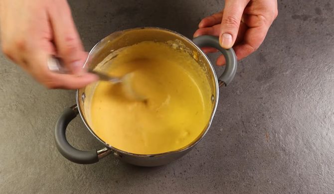 Домашний сырный соус Чеддер на сковороде рецепт