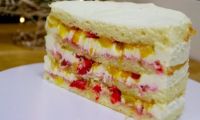 Бисквитный торт Манго Клубника
