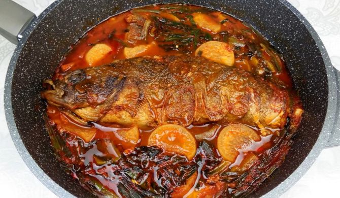 Тушеная рыба морской окунь на сковороде по-корейски рецепт