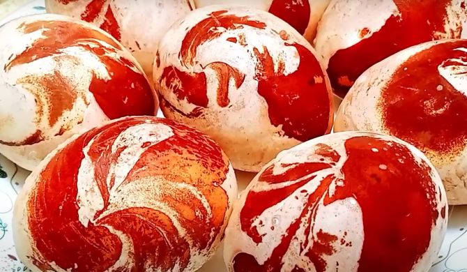 Как покрасить яйца без красителей на Пасху рецепт