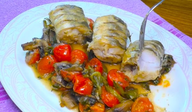 Запеченная рыба хек с овощами в духовке рецепт
