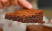Шоколадное пирожное Брауни без какао