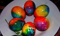 Как покрасить яйца красиво пищевыми красителями