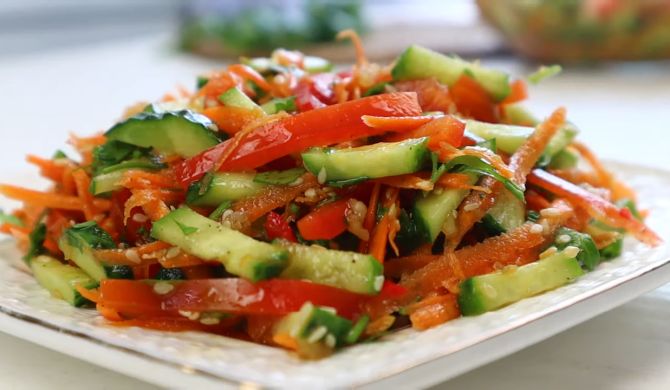 Салат из огурцов, моркови и болгарского перца по корейски рецепт