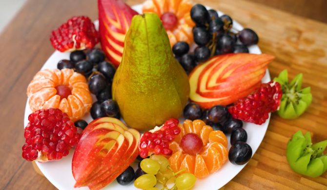 Как красиво нарезать и подать фрукты на праздничный стол рецепт