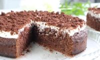 Шоколадный пирог манник на кефире со сметанным кремом