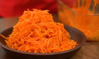 Морковь по корейски с луком и чесноком