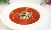 Томатный суп с фасолью и мясом
