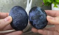 Как покрасить Космические яйца на пасху с чаем каркаде